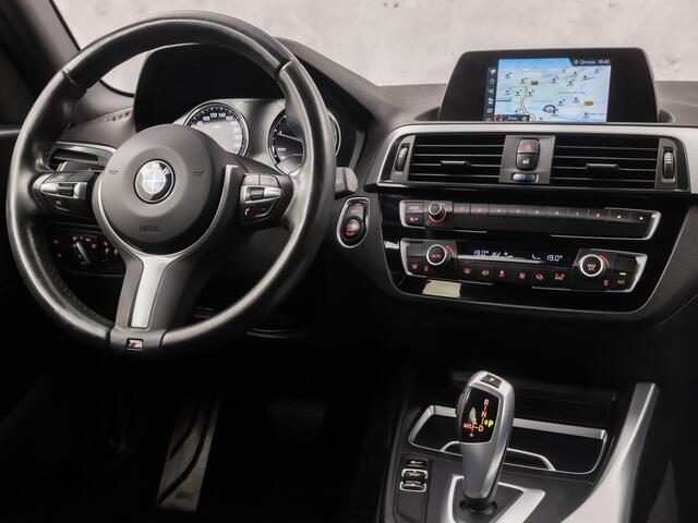 BMW 1-SERIE 118i M Sport Shadow High Executive Automaat (NAVIGATIE, M PAKKET, LEDER, SPORTSTOELEN, CAMERA, GETINT GLAS, CRUISE, NIEUWSTAAT)