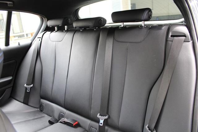 BMW 1-SERIE 118i Edition M Sport Shadow | Schuifdak | Leder | LED