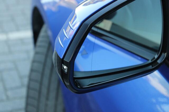 BMW 1-SERIE 120 M Sport Automaat / Sportstoelen / Achteruitrijcamera / M Adaptief onderstel / Driving Assistant