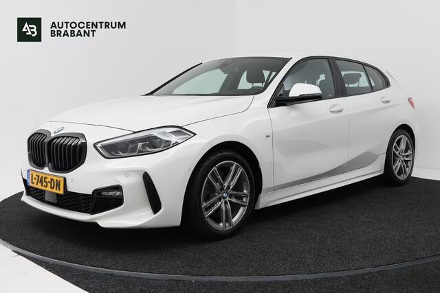 BMW 1-SERIE 118i High Executive (TREKHAAK, CAMERA, SFEERVERLICHTING, DEALER ONDERHOUDEN)