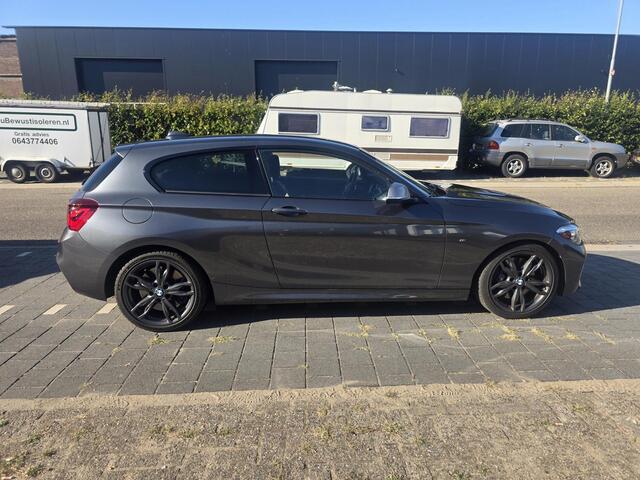 BMW 1-SERIE M140i High Executive navigatie, automaat, dealer onderhouden