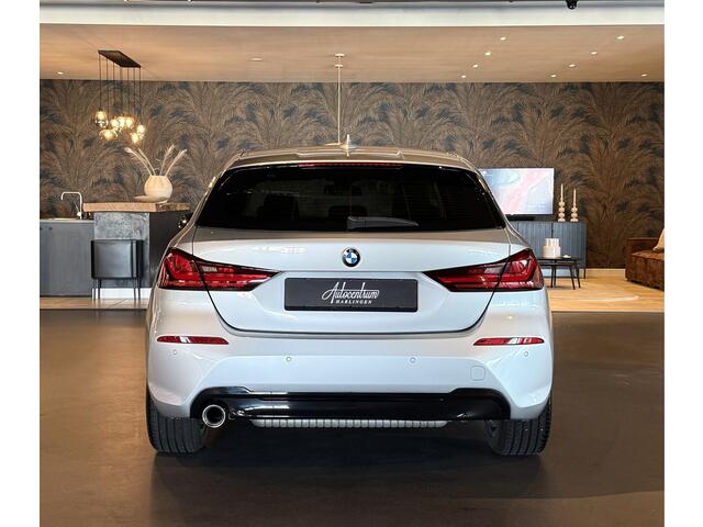 BMW 1-SERIE 118i Automaat I Navi I Sport Stoelen