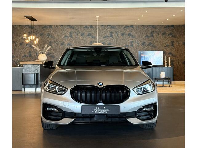BMW 1-SERIE 118i Automaat I Navi I Sport Stoelen