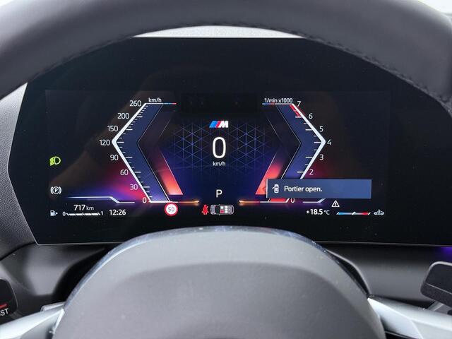 BMW 1-SERIE 120 | M-Sport Pro | Harman Kardon | Panoramadak | Adaptive Cruise