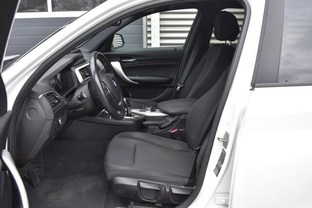 BMW 1-SERIE 118I EXECUTIVE / M-SPORT VELGEN / KEYLESS / CLIMA