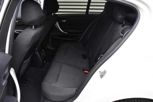 BMW 1-SERIE 118I EXECUTIVE / M-SPORT VELGEN / KEYLESS / CLIMA