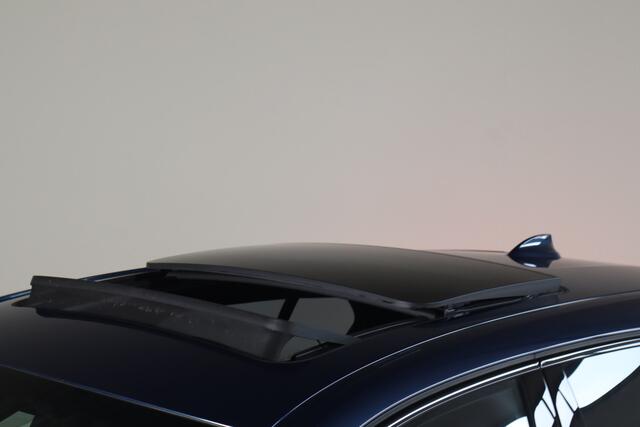 BMW 1-SERIE 116i Executive Edition - NL- Auto!! Stoel+stuurverw I Pano I Camera