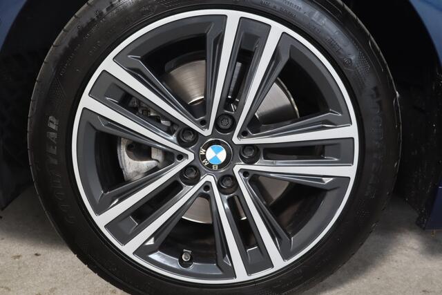 BMW 1-SERIE 116i Executive Edition - NL- Auto!! Stoel+stuurverw I Pano I Camera