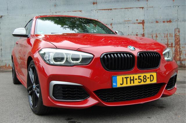 BMW 1-SERIE M140i High Executive / Aut / LCI2 / Navi / 2018