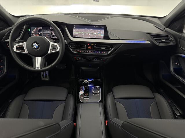 BMW 1-SERIE 118i M-Sport | Pano | Virtual | Sfeer | Camera | Carplay | LED | Parkeersens.