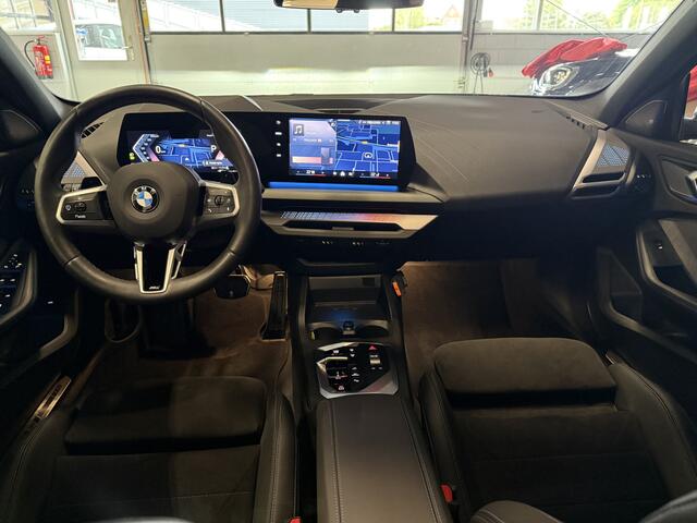 BMW 1-SERIE 120 M-Sport Frozen Black NWP €59.446,- Full Options