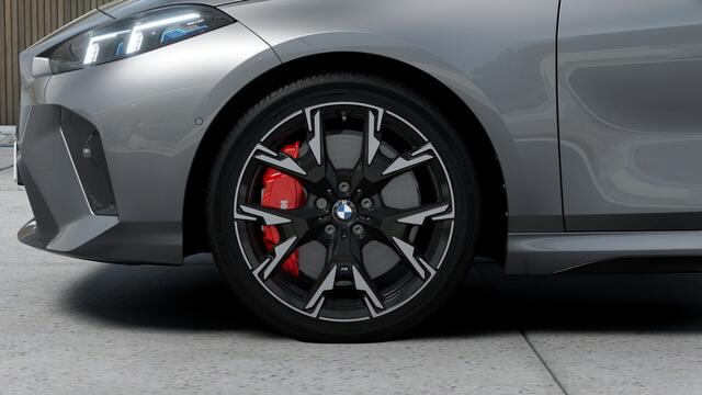 BMW 1-SERIE 120 M Sport Automaat / Panoramadak / Sportstoelen / Comfort Access / Parking Assistant Plus / Head-Up / Stuurverwarming