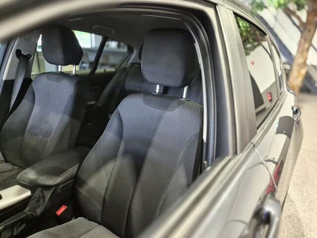 BMW 1-SERIE 116i Executive Navi | Verw. stoelen| Sensoren | Trekhaak | Nette auto