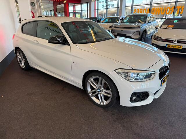 BMW 1-SERIE 118i Centennial High Executive M Sport Automaat | Lederen bekleding | Cruise control | Climate control | Navigatie | Adaptief onderstel | Stoelverwarming | 18''INCH