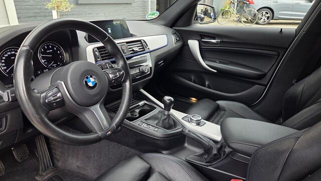 BMW 1-SERIE 118i M Sport | LED | PDC V+A | NAVI | VOL LEDER DAKOTA | LICHTPAKKET