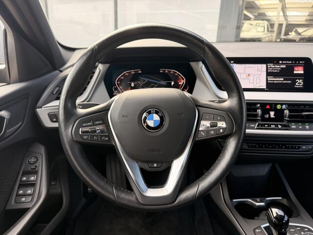 BMW 1-SERIE 118i Intro Edition | Stoel & Stuurverwarming | PDC