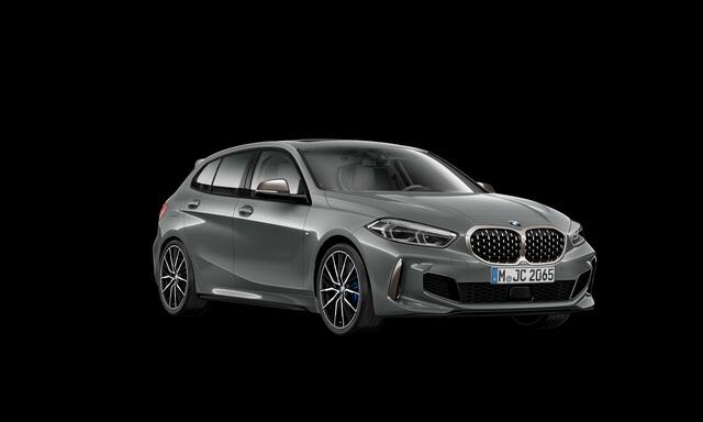 BMW 1-SERIE M135i xDrive | Live Cockpit | Panorama | Leder | Memory | H&K | Head-Up | Camera | 19"LM | Skyscraper Grey