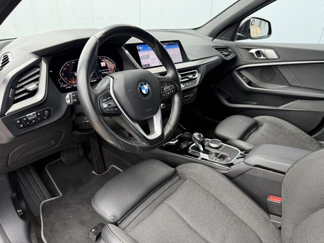 BMW 1-SERIE 118i Business Edition Automaat 1e eigenaar/Carplay