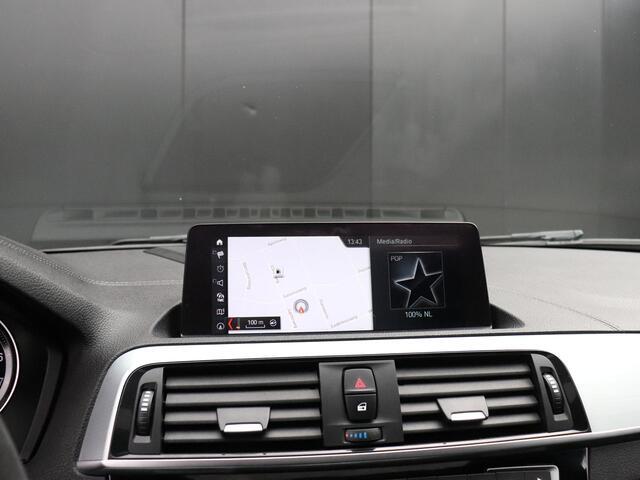 BMW 1-SERIE 118i High Executive | AUT. | M SPORT | LEDER | SCHUIFDAK | TREKHAAK | PDC | STOELVERW. | CRUISE |
