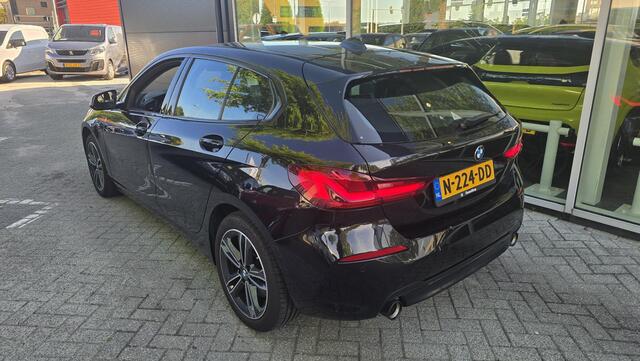 BMW 1-SERIE 120i High Executive M-Sport