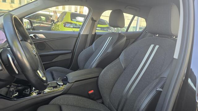 BMW 1-SERIE 120i High Executive M-Sport
