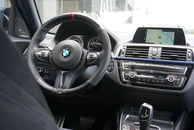 BMW 1-SERIE 118i High Executive M Sport + CAMERA | HARMAN/KARDON | SPORTSTOELEN | LED