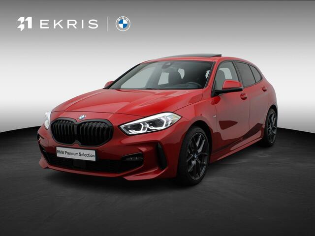BMW 1-SERIE 5-deurs 120i Innovation Pack | Comfort Pack | Travel Pack | Stuurwielrand Verwarmd | Panoramadak | Elektrisch Verstelbare Sportstoelen | Head-Up Display | DAB | 18''