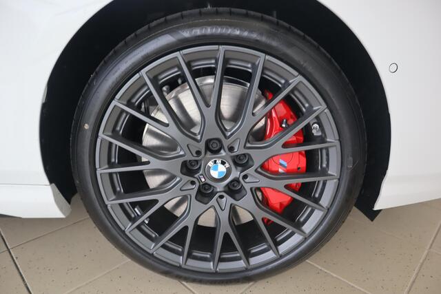 BMW 1-SERIE 123 xDrive | M Sportpakket Pro | Harman Kardon | Head-Up Display | M Adaptief onderstel | Driving Assistant Plus