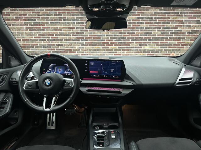 BMW 1-SERIE M135 xDrive M Sport| Pano| head up|