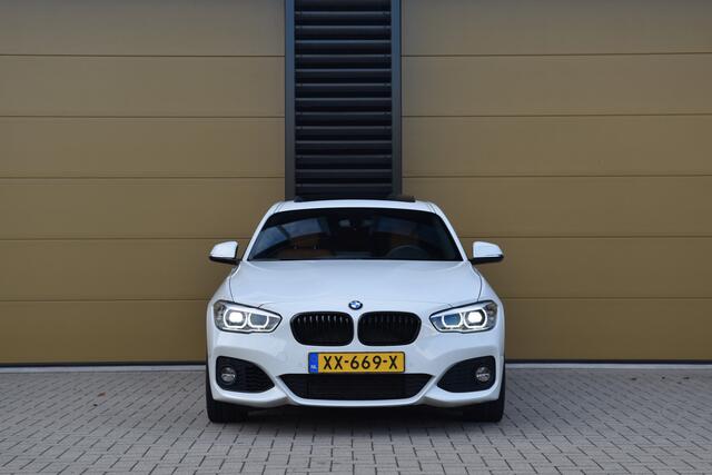 BMW 1-SERIE 118i Edition M Sport Shadow High Executive * Schuifdak * Lichtpakket * Navigatie Professional *