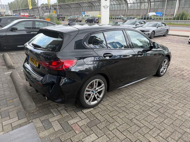 BMW 1-SERIE 120i M-Sport | Leder | Camera | Stoelverwarming | Elek. klep | Adaptieve LED koplampen