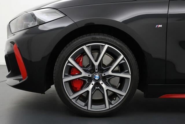BMW 1-SERIE 128ti M Sport | Innovation Pack | NL-auto | Shadowline | HUD | Stoelverwarming