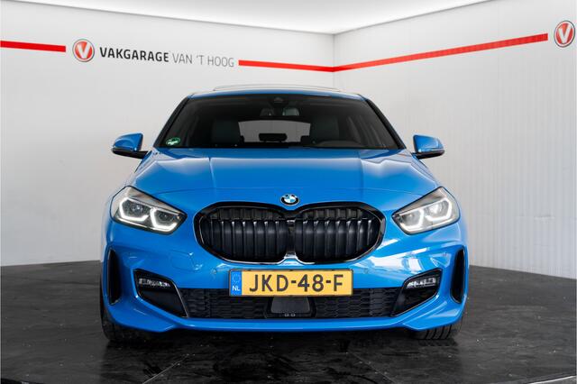 BMW 1-SERIE 120i M Sport Pro | Pano | Adapt. LED | M Sportrem | Stoel+Stuurverw. | Camera