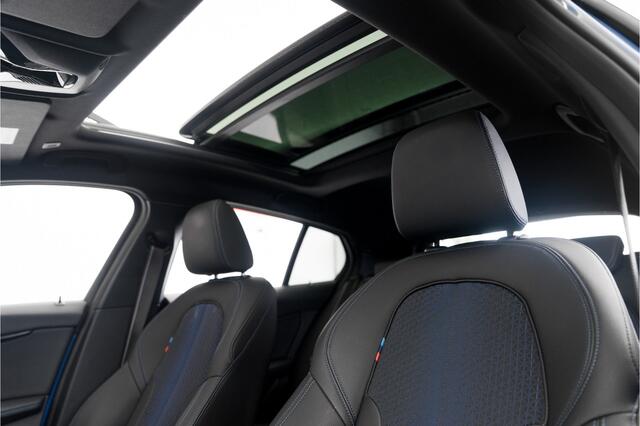 BMW 1-SERIE 120i M Sport Pro | Pano | Adapt. LED | M Sportrem | Stoel+Stuurverw. | Camera