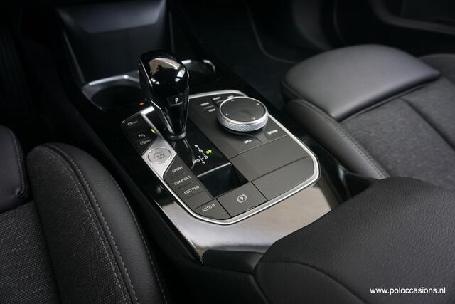 BMW 1-SERIE 118i Carplay | Sportinter | Camera | Stoelverwarming