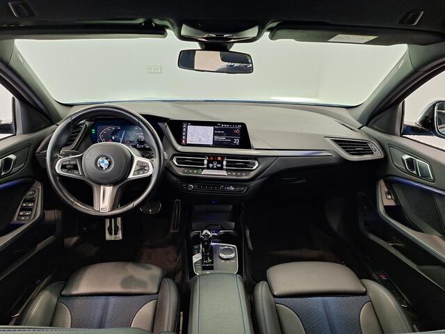 BMW 1-SERIE 118i Executive Edition | M-Sport | Camera | Stoelverwarming | Keyless