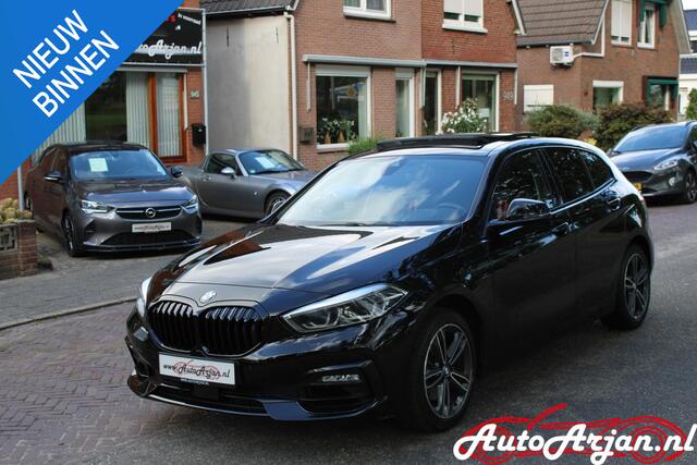 BMW 1-SERIE 118i Executive Edition Pano, Aut, Blackline, Applecarplay, Garantie