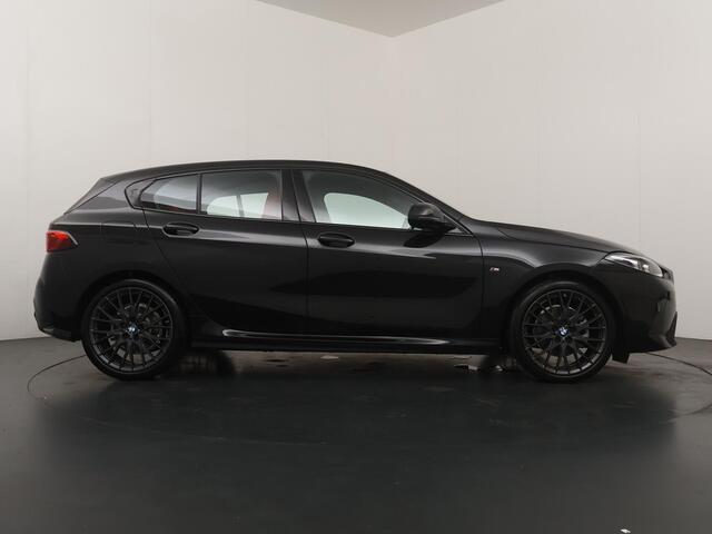 BMW 1-SERIE 120 M Sportpakket | Stoelverwarming | Comfort access | 19" |