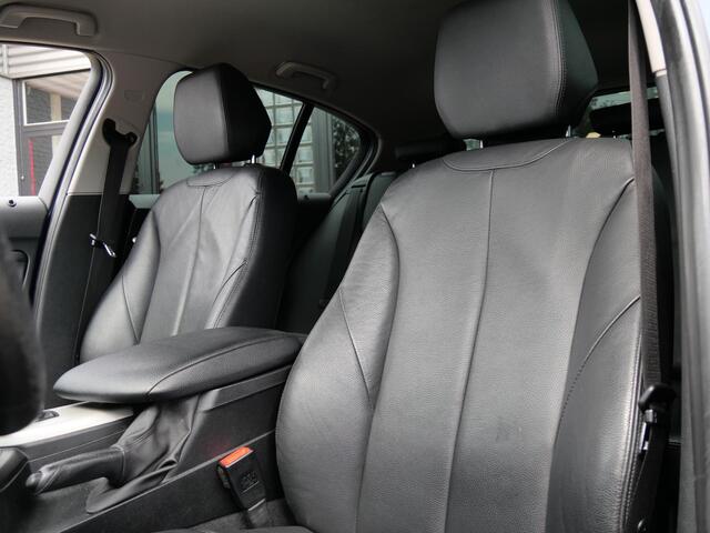 BMW 1-SERIE 118i HIGH EXECUTIVE/ LEER/ PDC V+A
