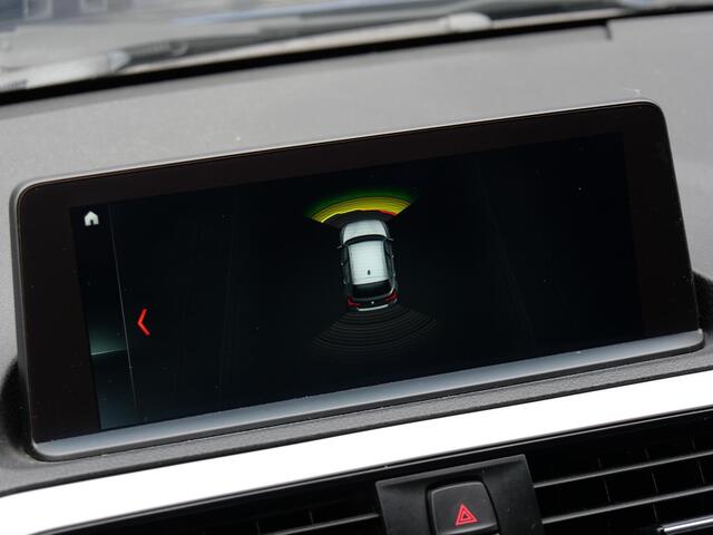 BMW 1-SERIE 118i HIGH EXECUTIVE/ LEER/ PDC V+A