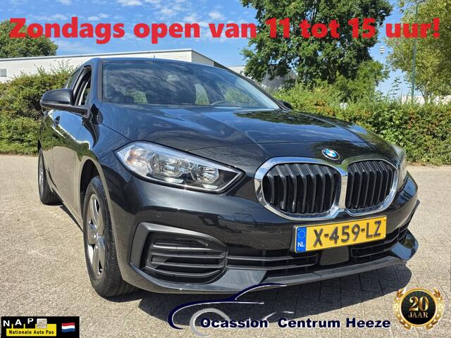 BMW 1-SERIE 118i AUT! NL auto! Camera! Carplay/Android! Navigatie! SUMMER SALE!