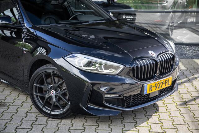 BMW 1-SERIE 120i High Executive M-Sport , Harman&Kardon, Keyless, Camera, Carplay