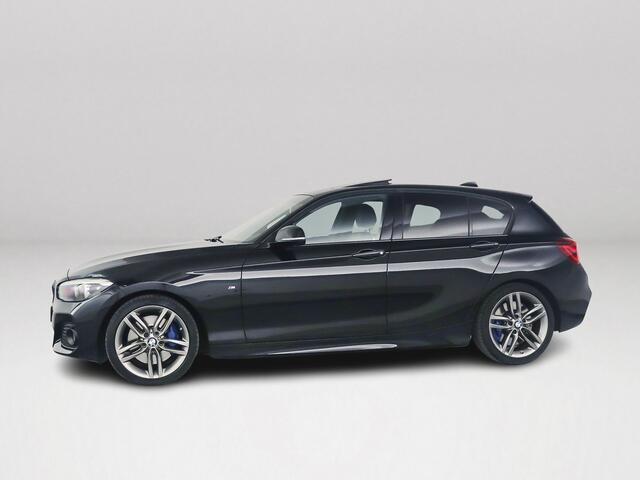 BMW 1-SERIE 118i Corporate Lease High Executive | Panoramadak | Park assist | Harman Kardon | Stoelverwarming
