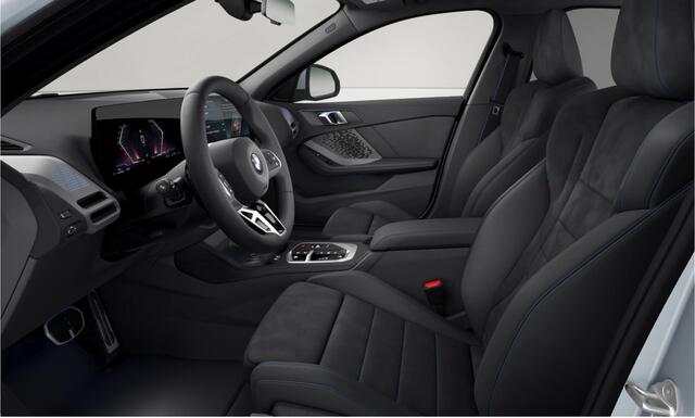 BMW 1-SERIE 120 M-Sport Pro - Pano - Trekhaak - Premium Pack