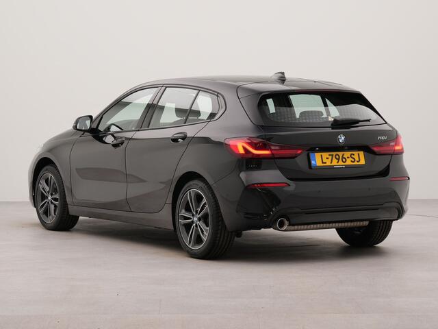 BMW 1-SERIE 116i Executive Edition automaat | Apple Carplay | Navigatie | Sportstuur | Acheruitrij camera | Parkeersensoren voor en achter | Spraakbediening |