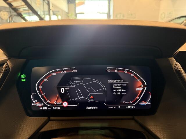 BMW 1-SERIE 118i M Sport |LED|PANO|HiFi|Elek. achterklep|Stuur & Stoelverwarming|M Schadow Line|