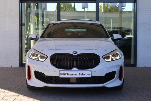 BMW 1-SERIE 128ti High Executive Edition | M Sport | Panoramadak | Voorstoelen Verwarmd | Parking Pack