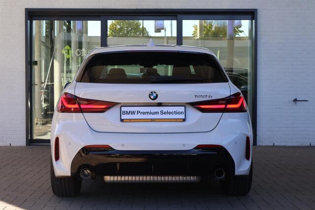 BMW 1-SERIE 128ti High Executive Edition | M Sport | Panoramadak | Voorstoelen Verwarmd | Parking Pack