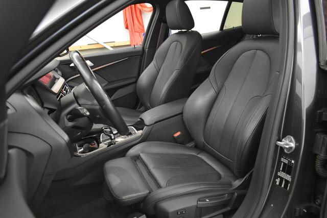 BMW 1-SERIE 118i High Executive M-Sport Pano Camera Vol Leder