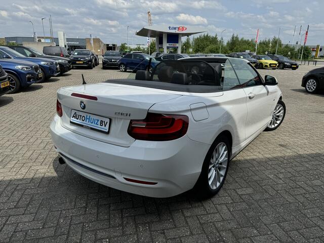 BMW 2-SERIE Cabrio 218i Executive Sport Line Leer Navigatie PDC Xenon Climate Control Stuurverwarming Stoelverwarming